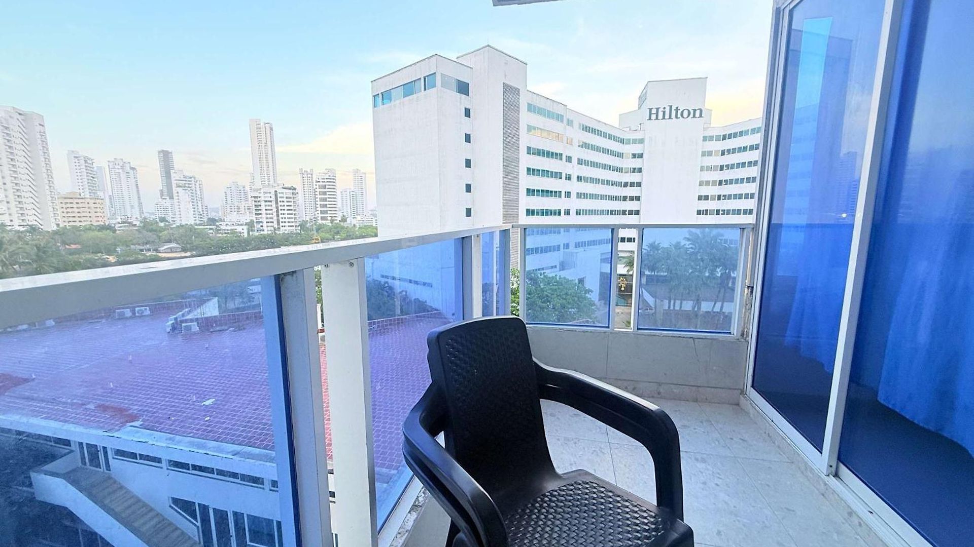 Apartamento Vista Al Mar-1hab-piscina-2 Min Playa-5 Min C Historico Cartagena