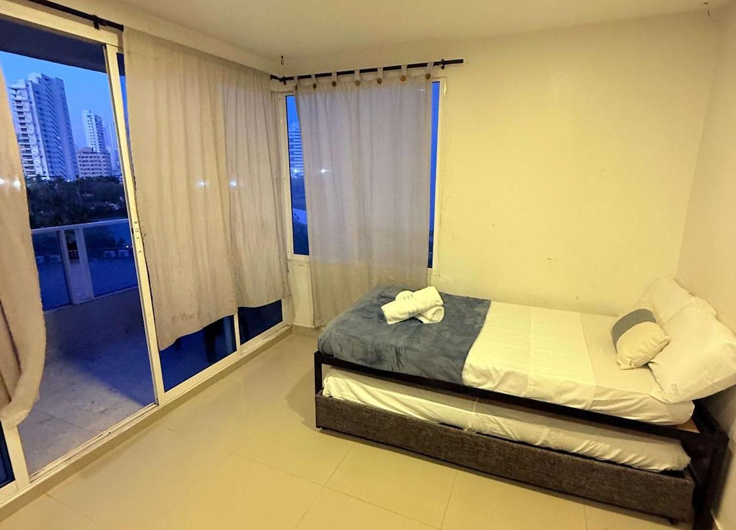 Apartamento Vista Al Mar-1hab-piscina-2 Min Playa-5 Min C Historico Cartagena